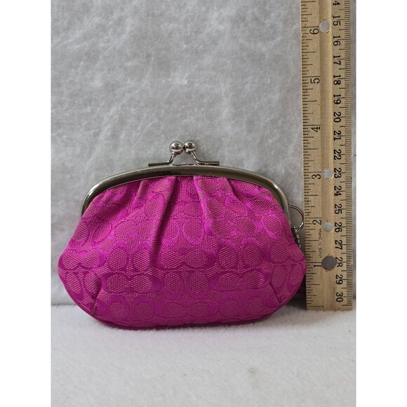 Coach Pink Signature Y2K C's Logo Pouch Kisslock Coin Purse Clutch With Keychain - Picture 9 of 9